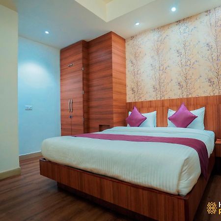 Hotel Pepper Hisār Esterno foto